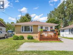 577 PARK AVENUE West Chatham Ontario, N7M 1X1