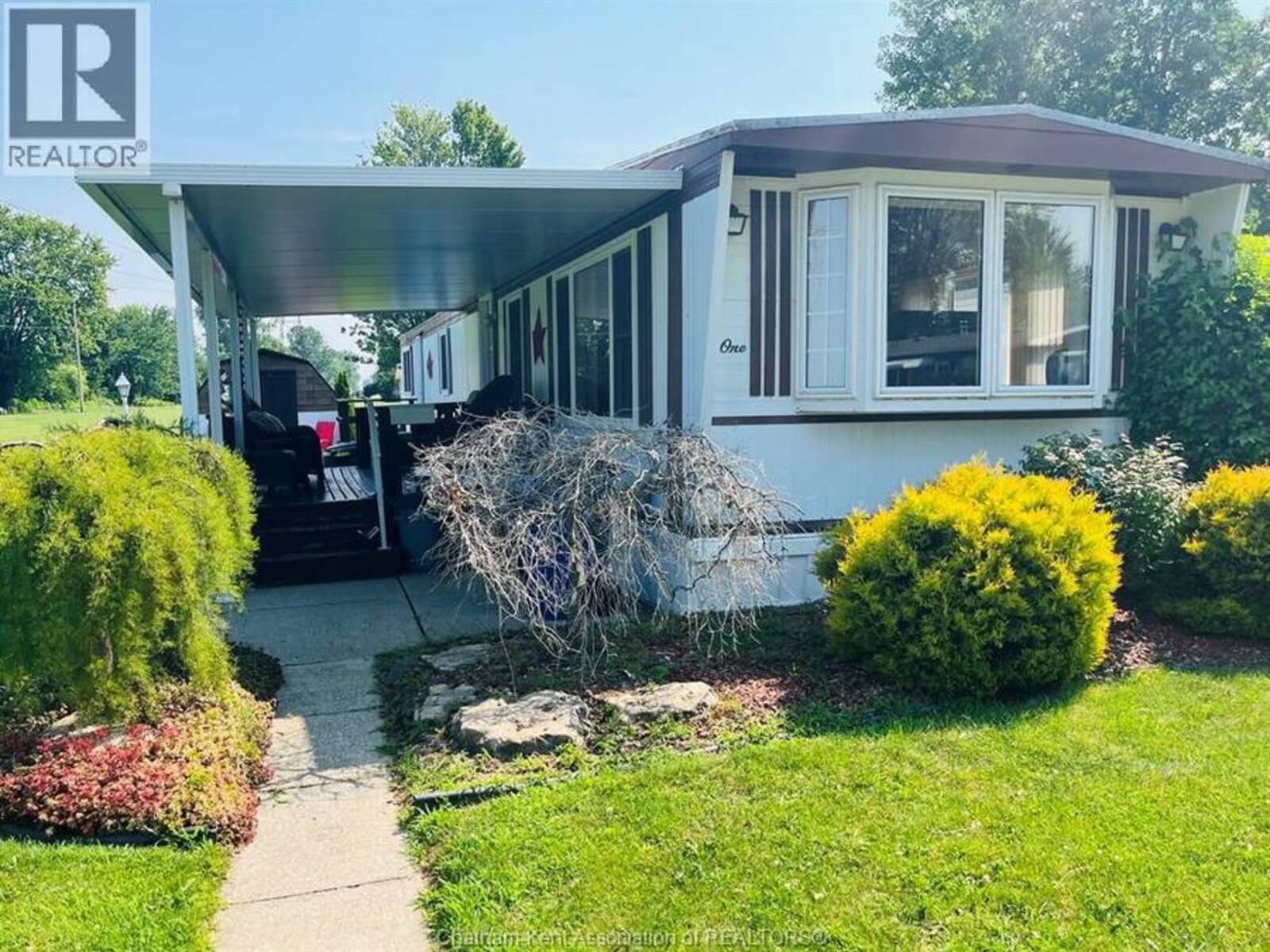 1 James COURT, Chatham, Ontario N7L 4Y7