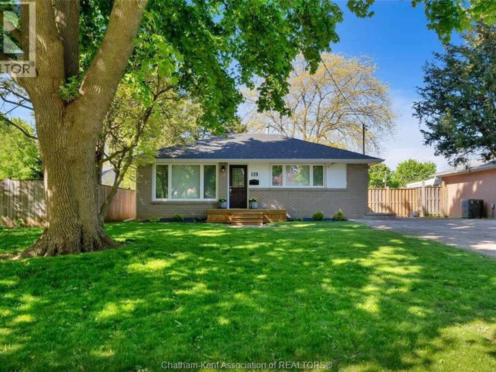 119 Burton AVENUE, Chatham, Ontario N7M 4Z6