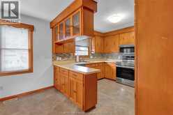 25 Sylvester DRIVE | Chatham Ontario | Slide Image Ten