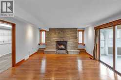 25 Sylvester DRIVE | Chatham Ontario | Slide Image Sixteen