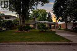 25 Sylvester DRIVE | Chatham Ontario | Slide Image Three