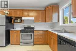 219 GREENFIELD LANE | Chatham Ontario | Slide Image Eleven