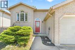219 GREENFIELD LANE | Chatham Ontario | Slide Image Five