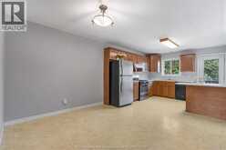 219 GREENFIELD LANE | Chatham Ontario | Slide Image Nine