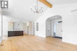 30 ROSEWOOD CRESCENT | Chatham Ontario | Slide Image Nine