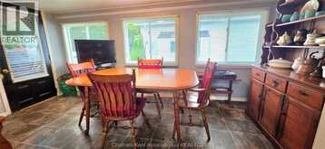 9480 LONGWOODS ROAD Unit# 44 | Chatham Ontario | Slide Image Nine