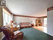 426 Victoria AVENUE | Chatham Ontario | Slide Image Ten