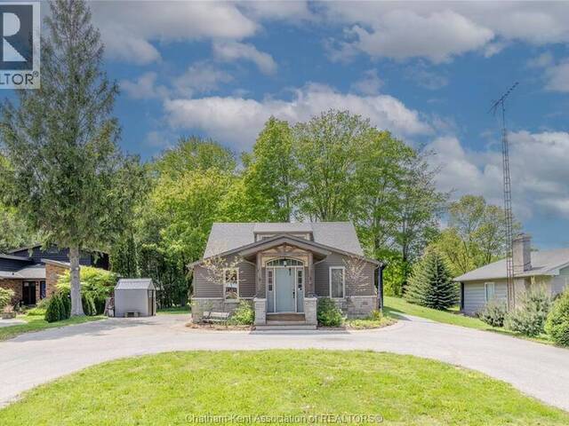 22788 Creek ROAD Chatham Ontario, N7M 0L4 - 5 Bedrooms Home For Sale