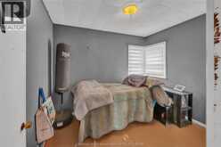 12 McKinnon DRIVE | Chatham Ontario | Slide Image Thirteen