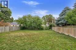 12 McKinnon DRIVE | Chatham Ontario | Slide Image Thirty-five