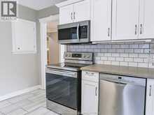 28 Woodland AVENUE | Chatham Ontario | Slide Image Nine