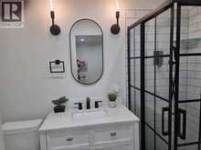 94 OTTAWA DRIVE | Chatham Ontario | Slide Image Seventeen