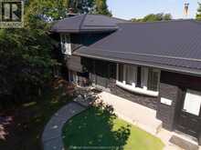94 OTTAWA DRIVE | Chatham Ontario | Slide Image Two
