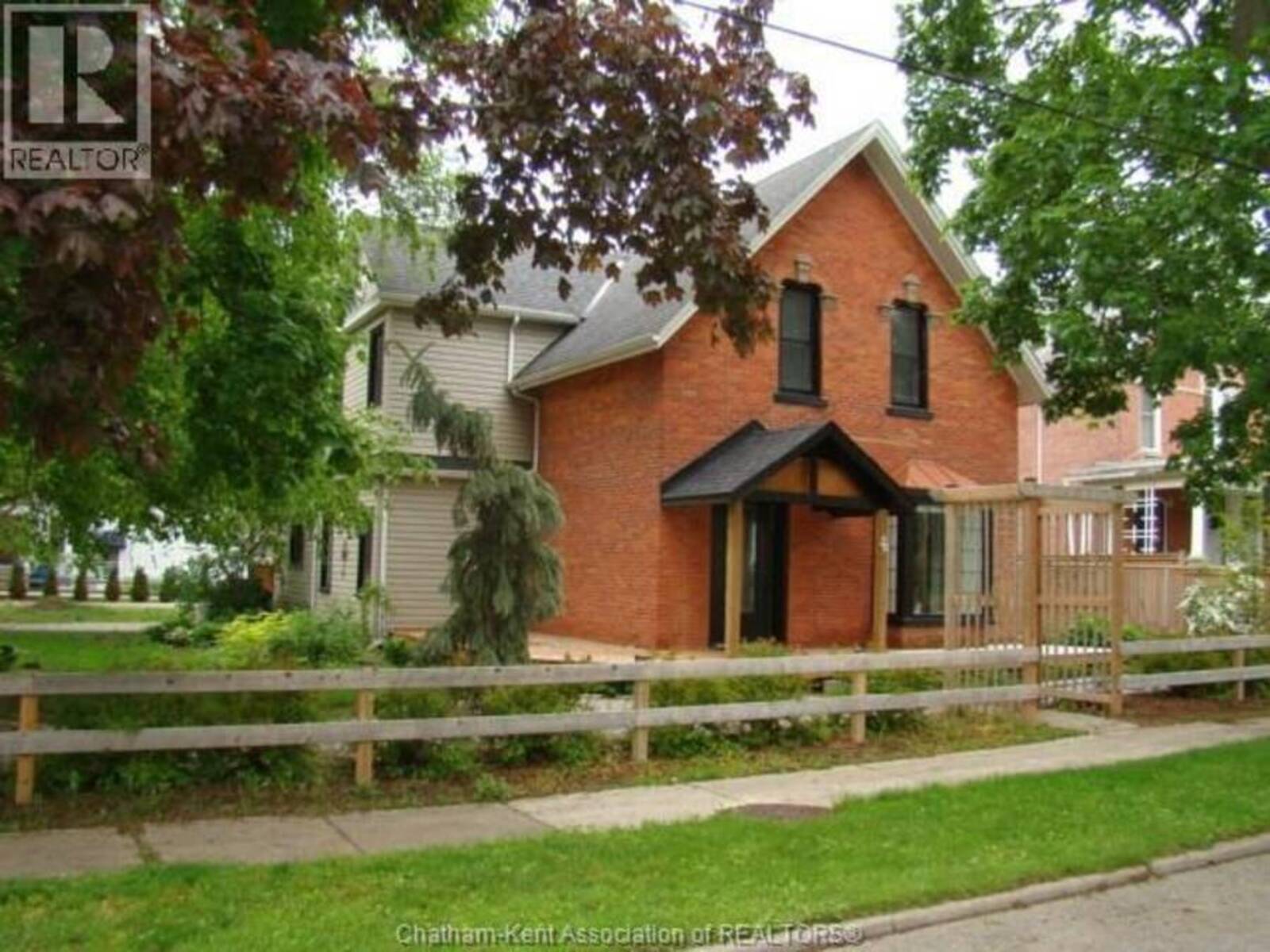 26 ERIE STREET South, Chatham-Kent, Ontario N0P 2C0