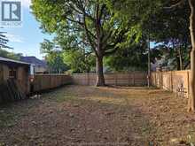 24 STANLEY AVENUE | Chatham Ontario | Slide Image Four