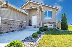 79 Blackacre CRESCENT | Tilbury Ontario | Slide Image Three