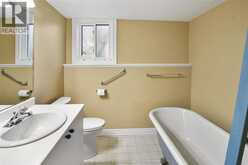 3 Kyle DRIVE | Chatham-Kent Ontario | Slide Image Thirty-four