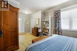 37 Gregory DRIVE East | Chatham Ontario | Slide Image Thirteen