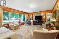 37 Gregory DRIVE East | Chatham Ontario | Slide Image Thirty-two