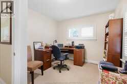 37 Gregory DRIVE East | Chatham Ontario | Slide Image Thirty-six