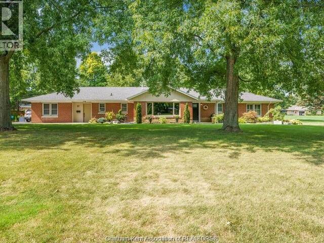 37 Gregory DRIVE East Chatham Ontario, N7L 2R2 - 4 Bedrooms Home For Sale