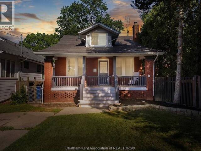 79 FOREST STREET Chatham Ontario, N7L 2A3 - 4 Bedrooms Home For Sale