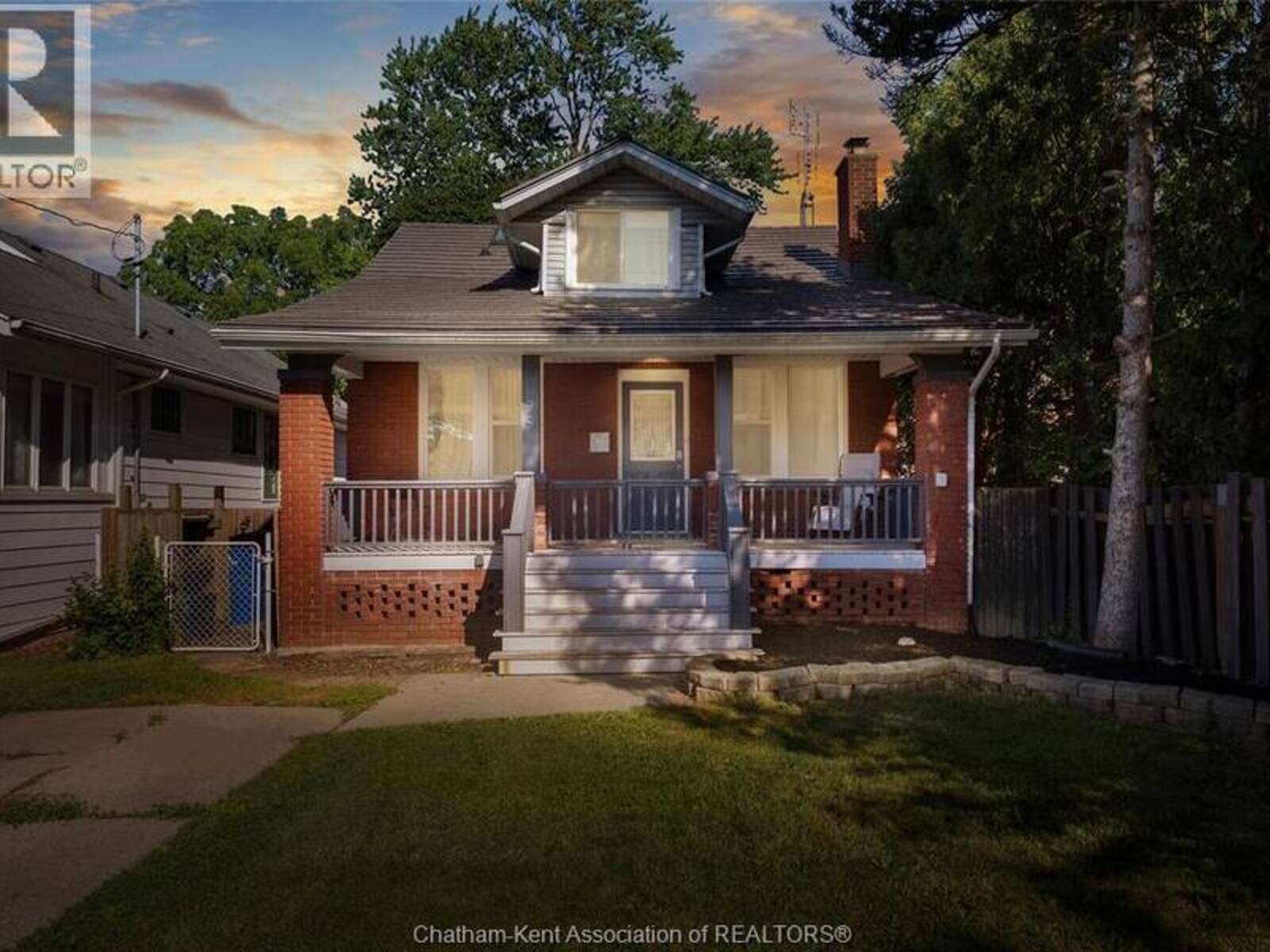 79 FOREST STREET, Chatham, Ontario N7L 2A3