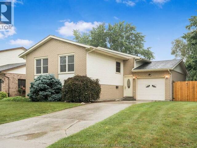 15 MONARCH DRIVE Chatham Ontario, N7L 5G6 - 4 Bedrooms Home For Sale