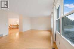 15 MONARCH DRIVE | Chatham Ontario | Slide Image Nine