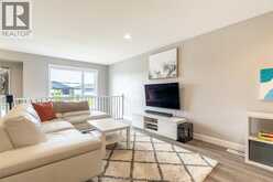 198 Moonstone CRESCENT | Chatham Ontario | Slide Image Nine