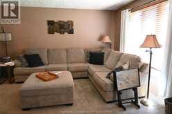 5 Bernard AVENUE East | Chatham-Kent Ontario | Slide Image Three