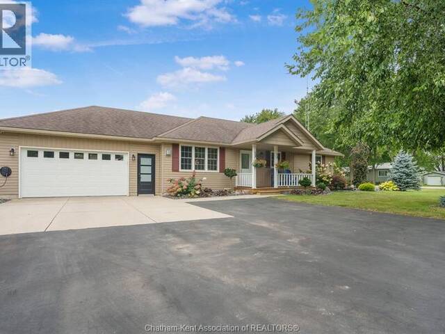 22 Wellington STREET Chatham-Kent Ontario, N0P 1A0 - 3 Bedrooms Waterfront Home For sale