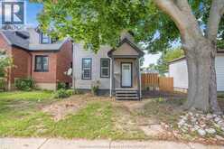 87 Gray STREET | Chatham Ontario | Slide Image Three