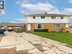 164 Timmins CRESCENT Chatham Ontario, N7L 2J7