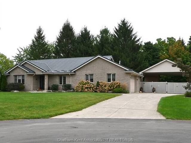 5 Parkside CRESCENT Chatham-Kent Ontario, N0P 2C0 - 4 Bedrooms Home For Sale