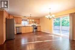 24 Churchill Park ROAD | Chatham Ontario | Slide Image Nine