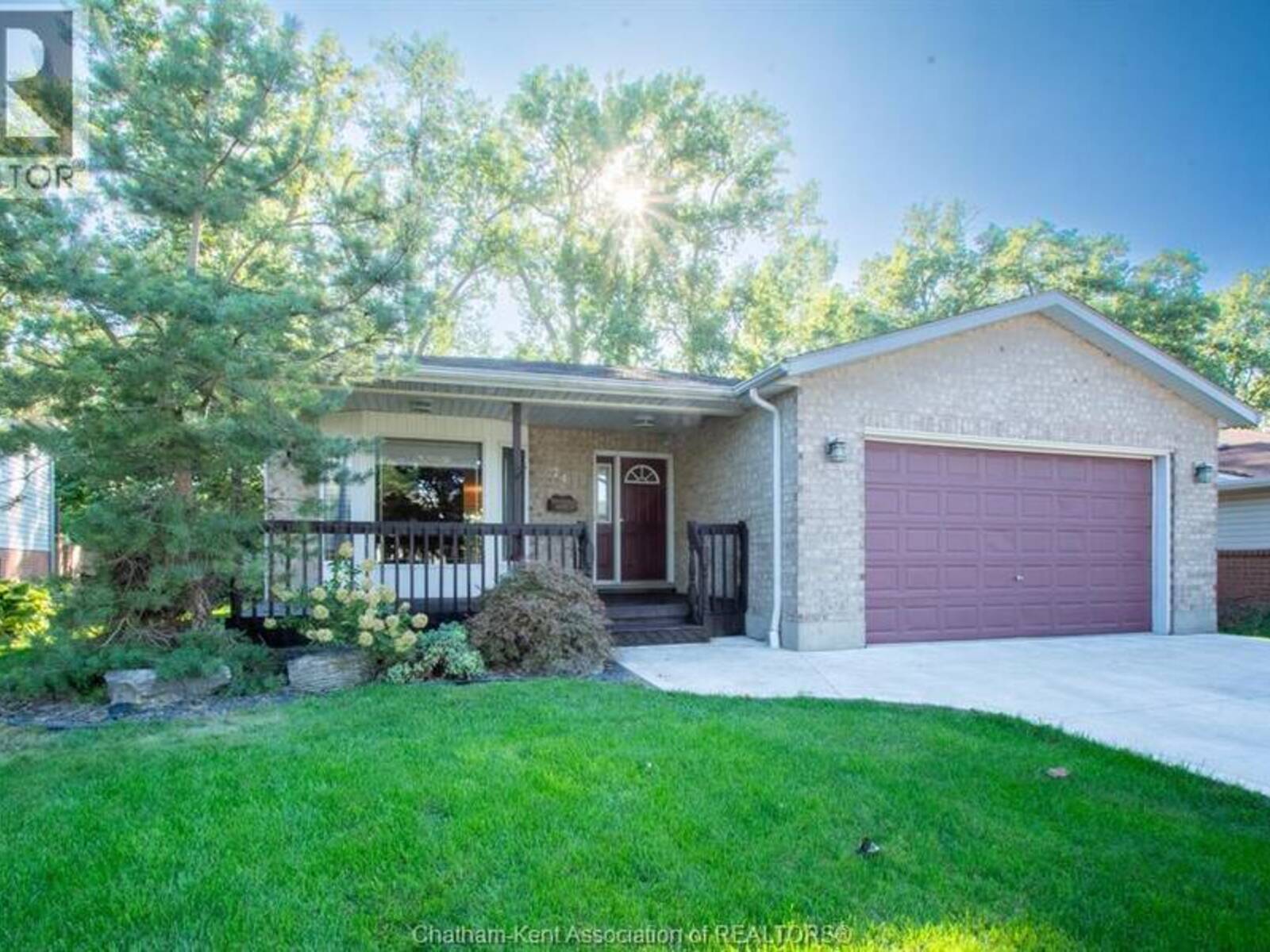 24 Churchill Park ROAD, Chatham, Ontario N7M 6K5