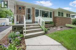 6 Craven DRIVE | Chatham Ontario | Slide Image Two