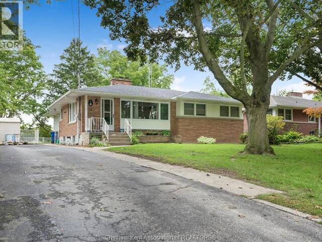 6 Craven DRIVE Chatham Ontario, N7L 3T8 - 3 Bedrooms Waterfront Home For sale