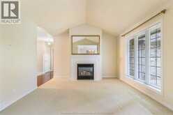 36 HENRY O' WAY | Chatham Ontario | Slide Image Nineteen