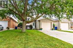 7 FROBISHER COURT | Chatham Ontario | Slide Image Two