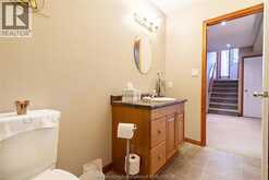 7 FROBISHER COURT | Chatham Ontario | Slide Image Thirty-one