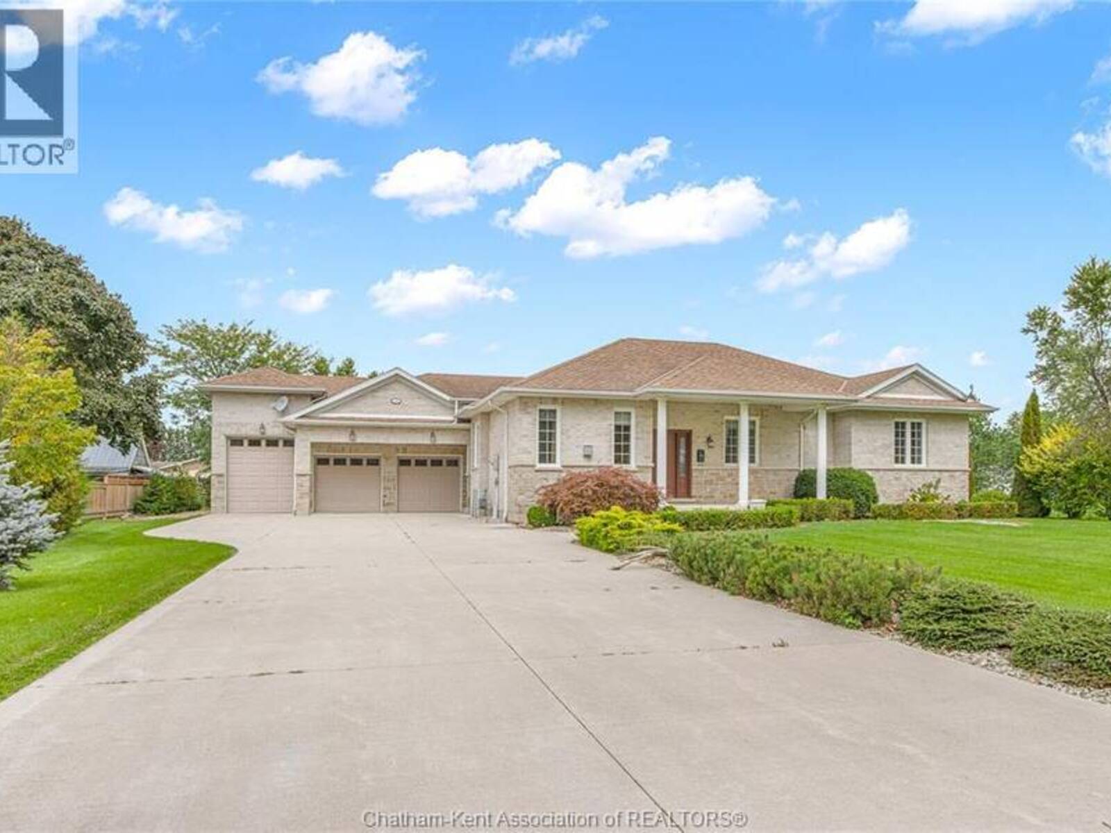 11507 LAGONDA WAY, Chatham-Kent, Ontario N0P 1X0