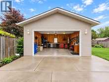 84 Holland AVENUE | Chatham Ontario | Slide Image Ten
