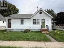 20 FIRST STREET | Wallaceburg Ontario | Slide Image Two
