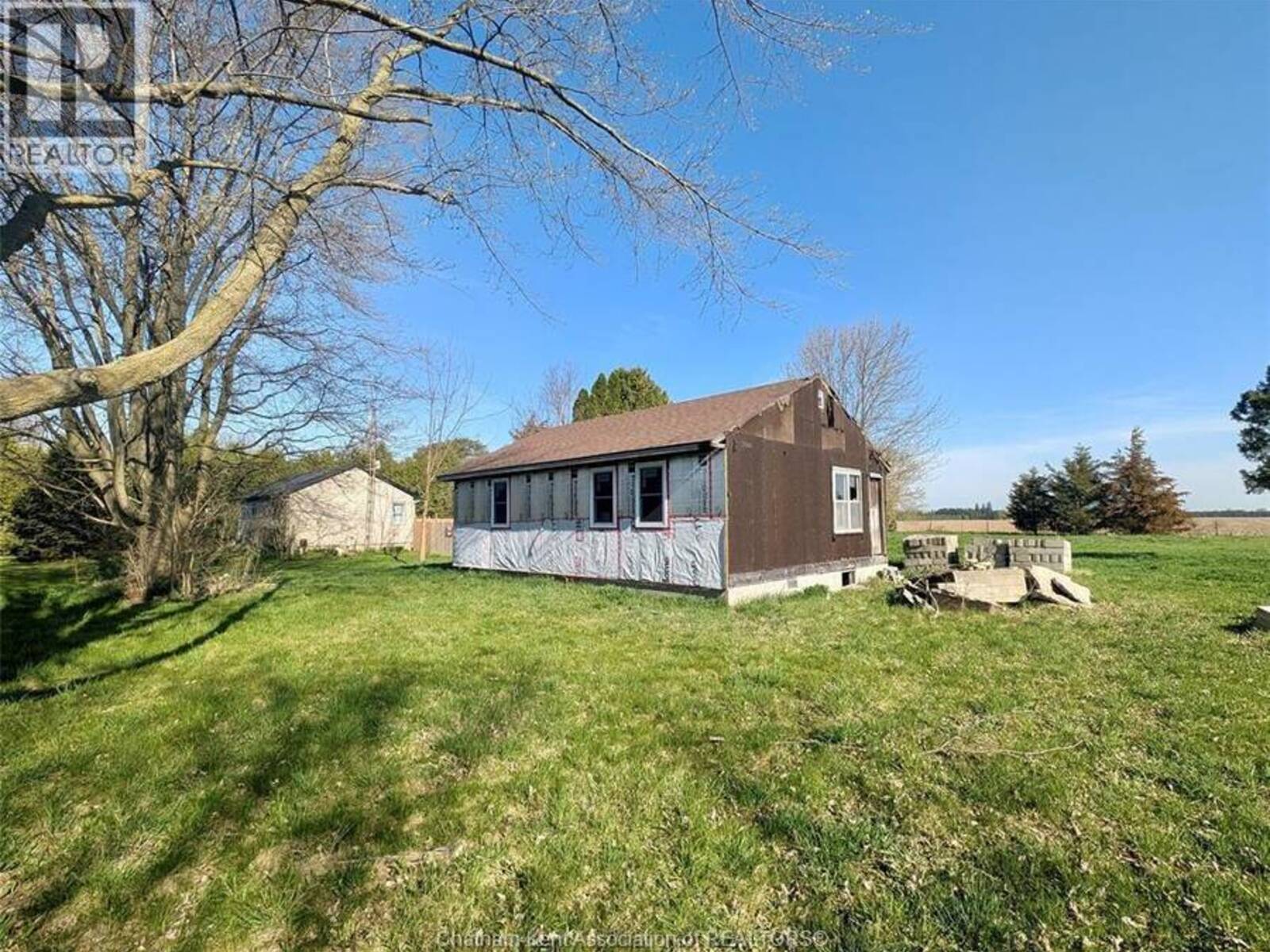 12003 Base LINE, Chatham-Kent, Ontario N0P 2K0