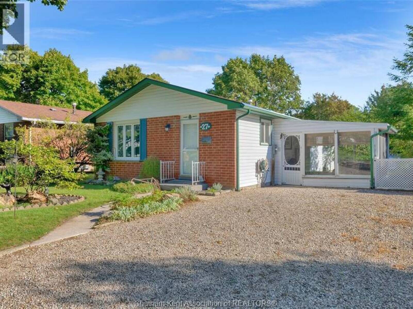 27 Marion AVENUE, Chatham, Ontario N7M 5N1