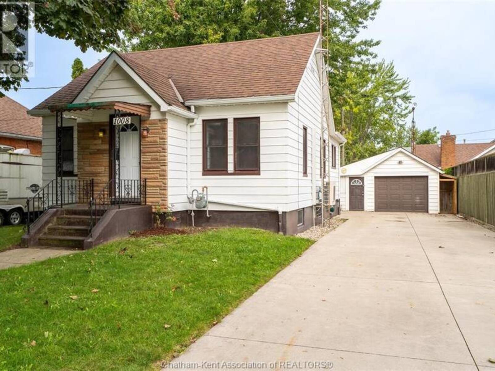 1008 JAMES STREET, Wallaceburg, Ontario N8A 2P8