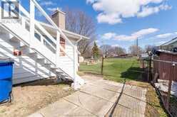 16 ARTHUR DRIVE | Chatham Ontario | Slide Image Thirty-eight